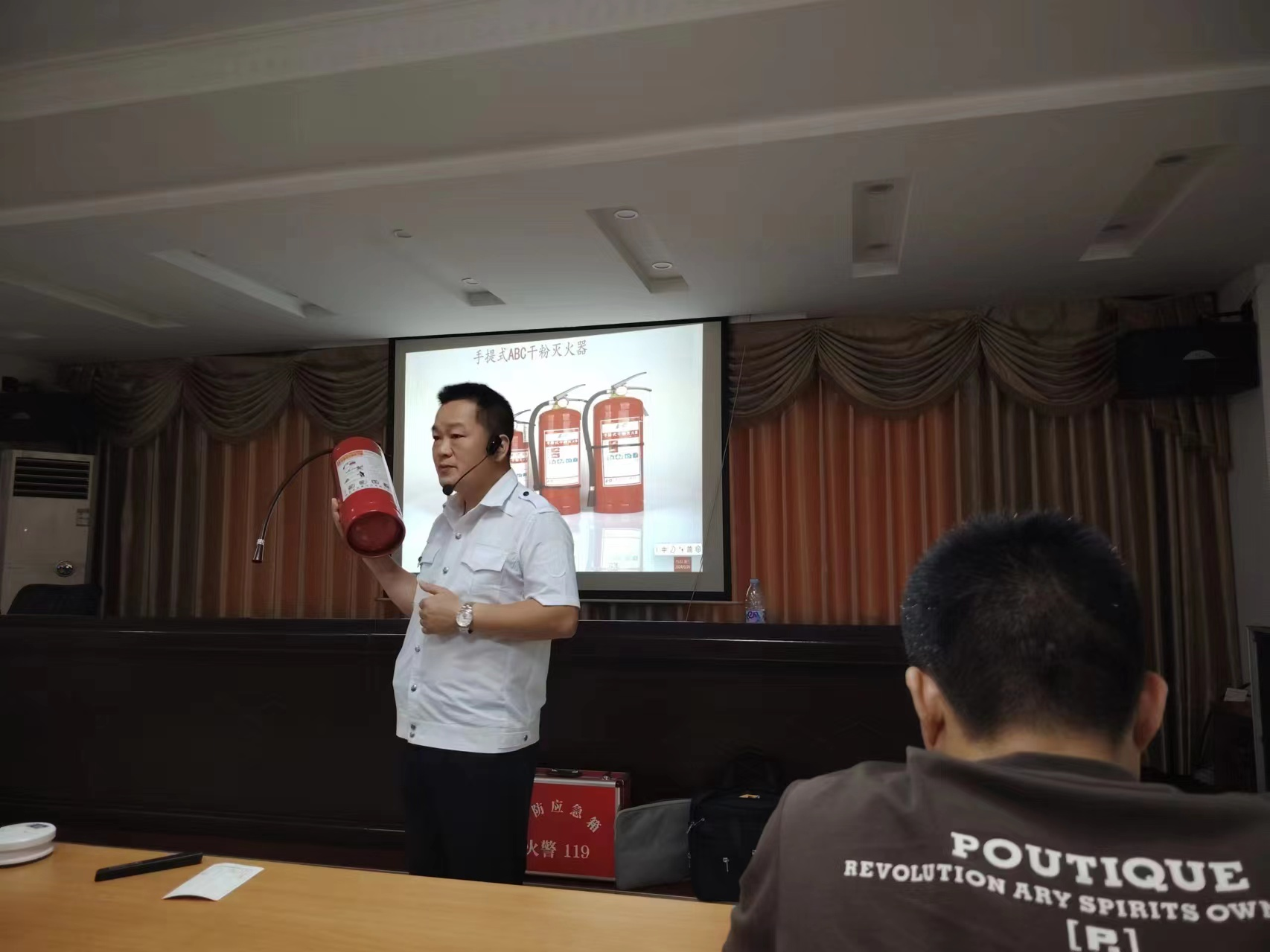 1bef169f-3c9c-412e-badb-e51225a12064